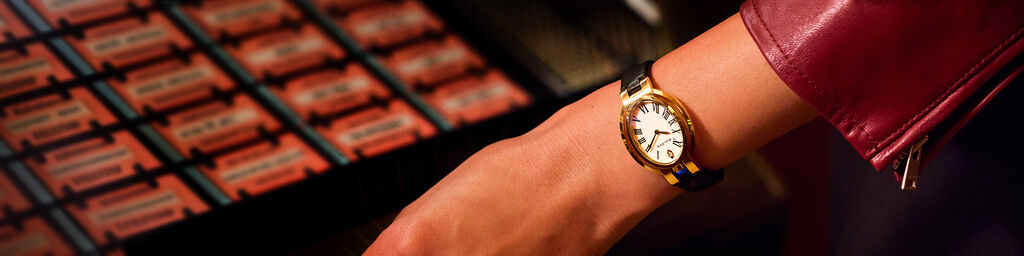 Quadra gold watch with diamonds