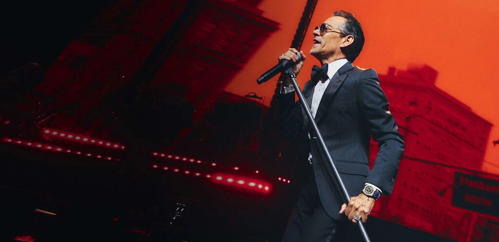 Marc Anthony; Image of Marc Anthony signing wearing Marc Anthony watch model 97A205