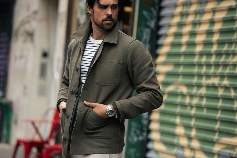 Man wearing the Super Seville watch model 96B439
