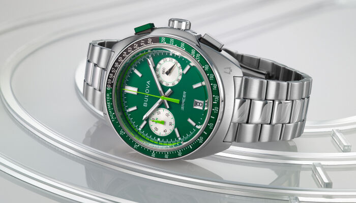 Mettant en vedet la montre Bulova Racer , mod&egrave;le 98B468